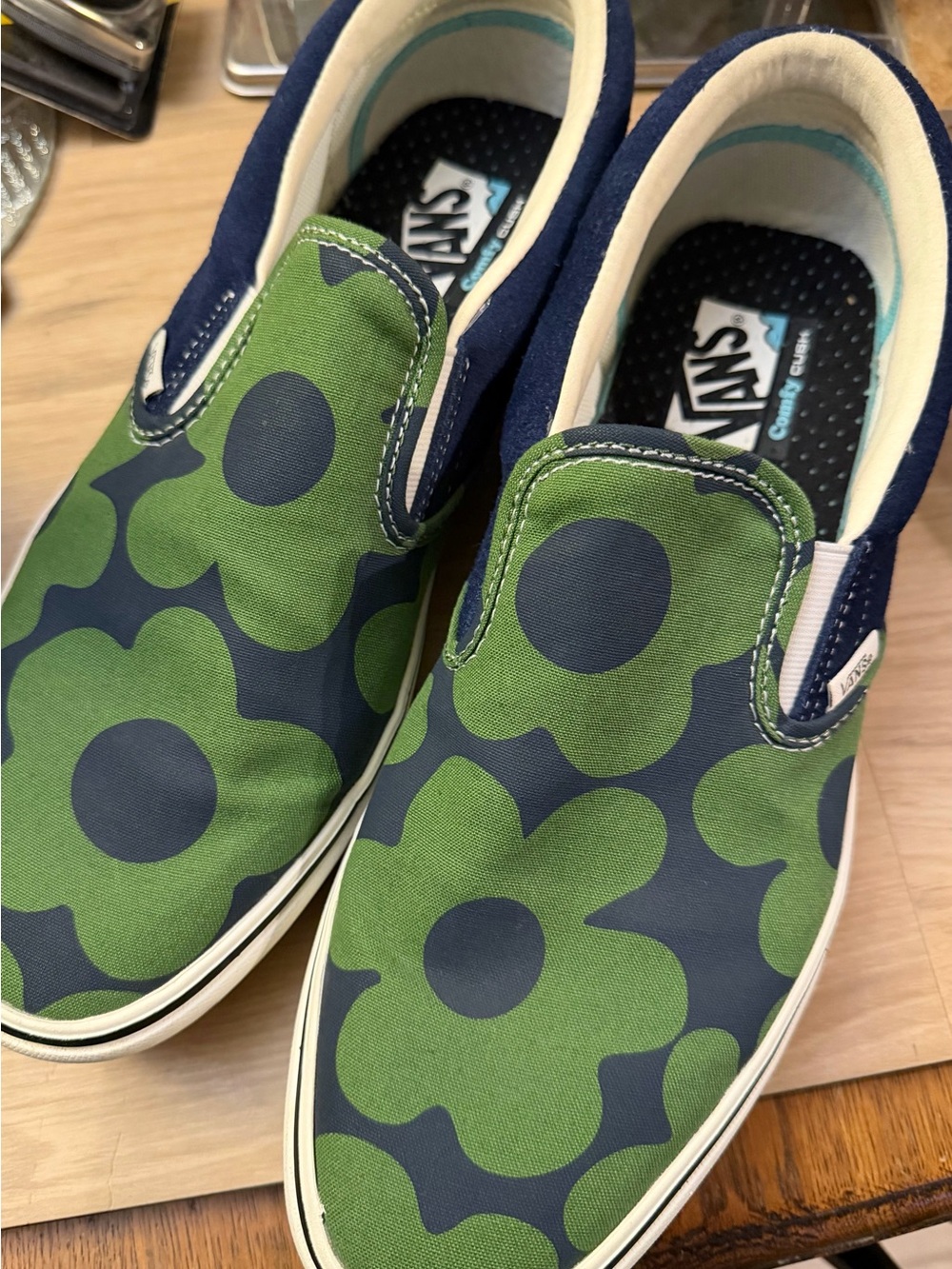 Vans men’s size 12 “be kind to the earth Floral Canvas Sneakers!